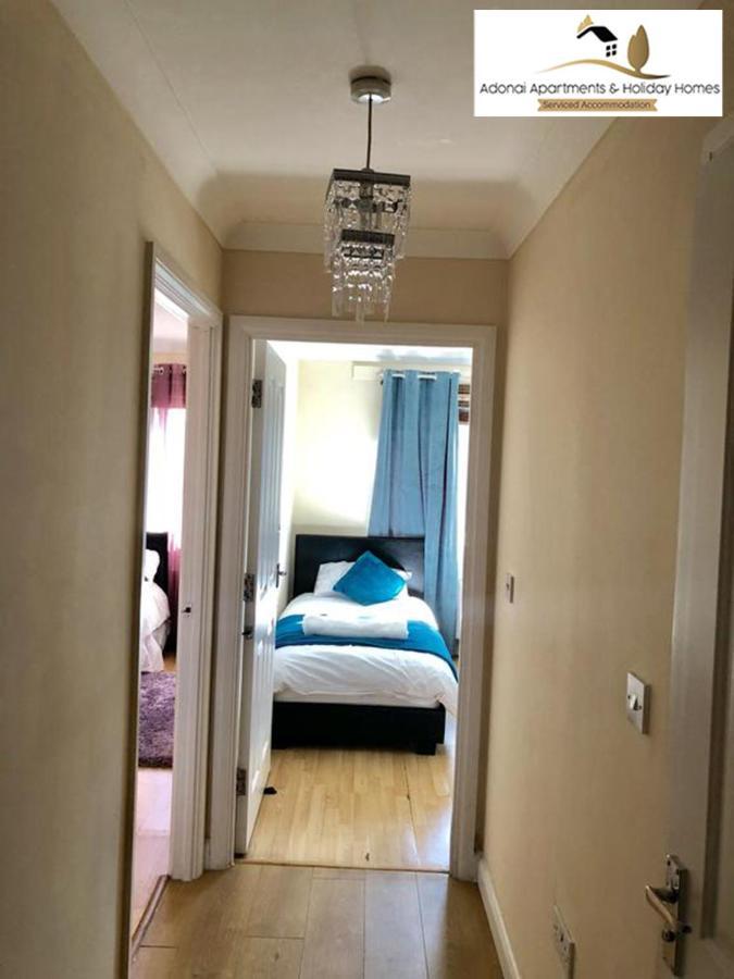 2 Bedroom Apartment At Dagenham , Adonai Serviced Accommodation, Free Wifi And Parking Kültér fotó