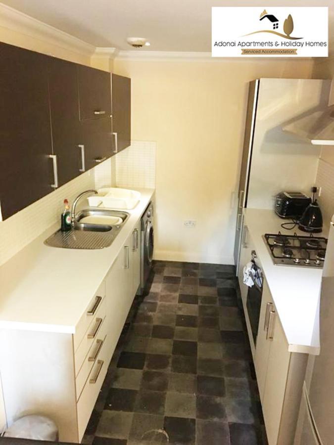 2 Bedroom Apartment At Dagenham , Adonai Serviced Accommodation, Free Wifi And Parking Kültér fotó
